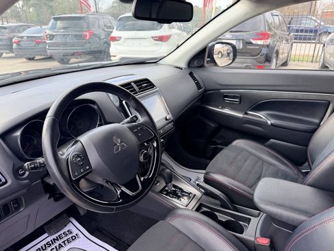 Used 2024 Mitsubishi Outlander Sport SE AWD/4WD image 17