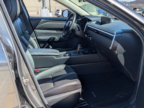 Certified 2025 MAZDA CX-50 AWD 2.5 S w/ Premium Package image 11