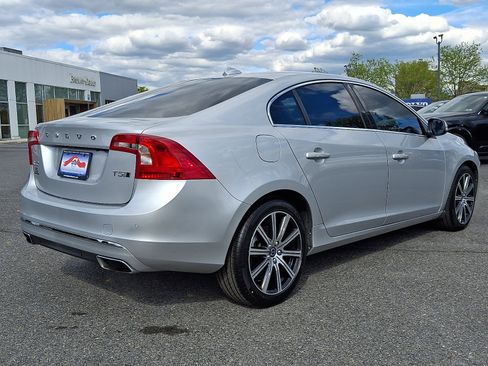 Used 2017 Volvo S60 T5 Inscription AWD/4WD image 6