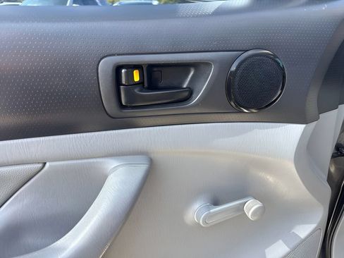 Used 2012 Toyota Tacoma 4x4 Regular Cab image 18