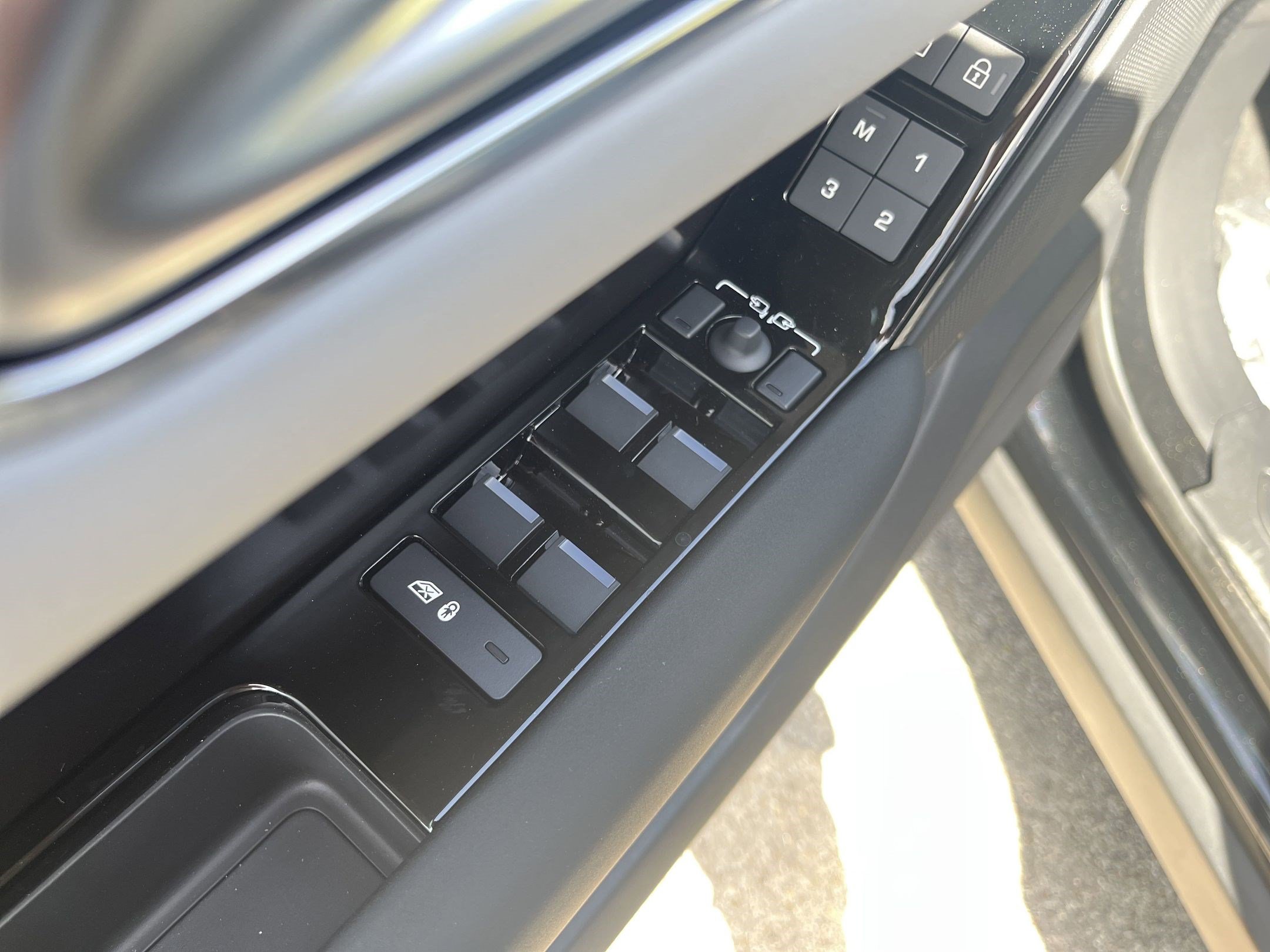 Used 2026 Land Rover Range Rover Velar Dynamic SE AWD/4WD image 20