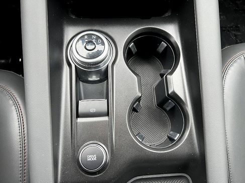 Used 2025 Ford Explorer Active w/ Active Comfort Package image 18