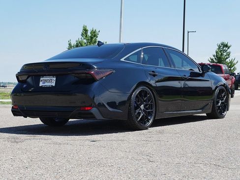 Used 2021 Toyota Avalon Limited w/ Advanced Safety Package FWD image 5