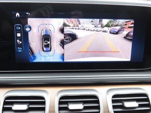 Used 2025 Mercedes-Benz GLE 350 4MATIC w/ Winter Package image 15