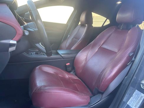 Used 2020 MAZDA MAZDA3 Hatchback w/ Premium Package FWD image 8