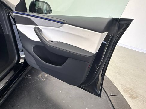 Used 2026 Tesla Model Y AWD image 24