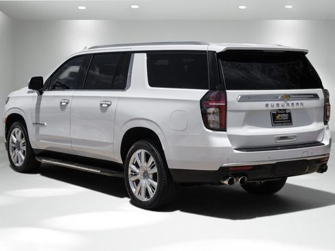Used 2021 Chevrolet Suburban High Country RWD image 10
