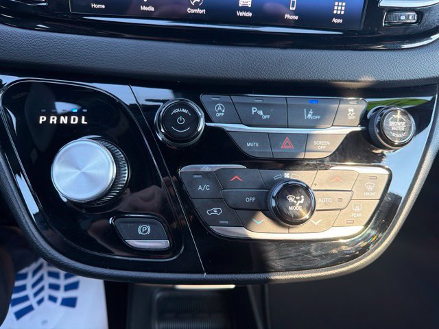 Used 2026 Chrysler Pacifica Select FWD image 29