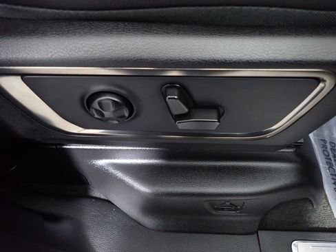 Used 2021 RAM 1500 Limited image 47