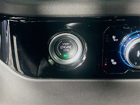 Used 2022 GMC Sierra 1500 Elevation image 18