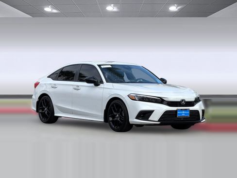 Used 2023 Honda Civic Sport image 6