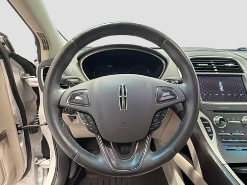 Used 2018 Lincoln MKX Reserve AWD/4WD image 10