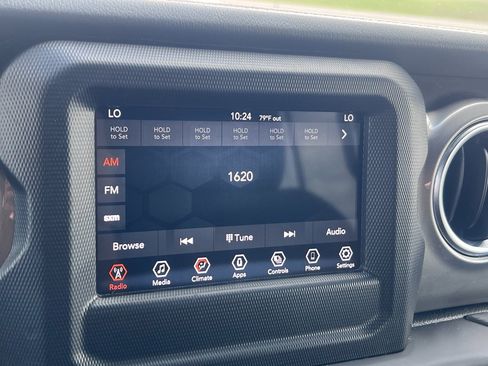 Certified 2021 Jeep Wrangler Unlimited Sahara image 24