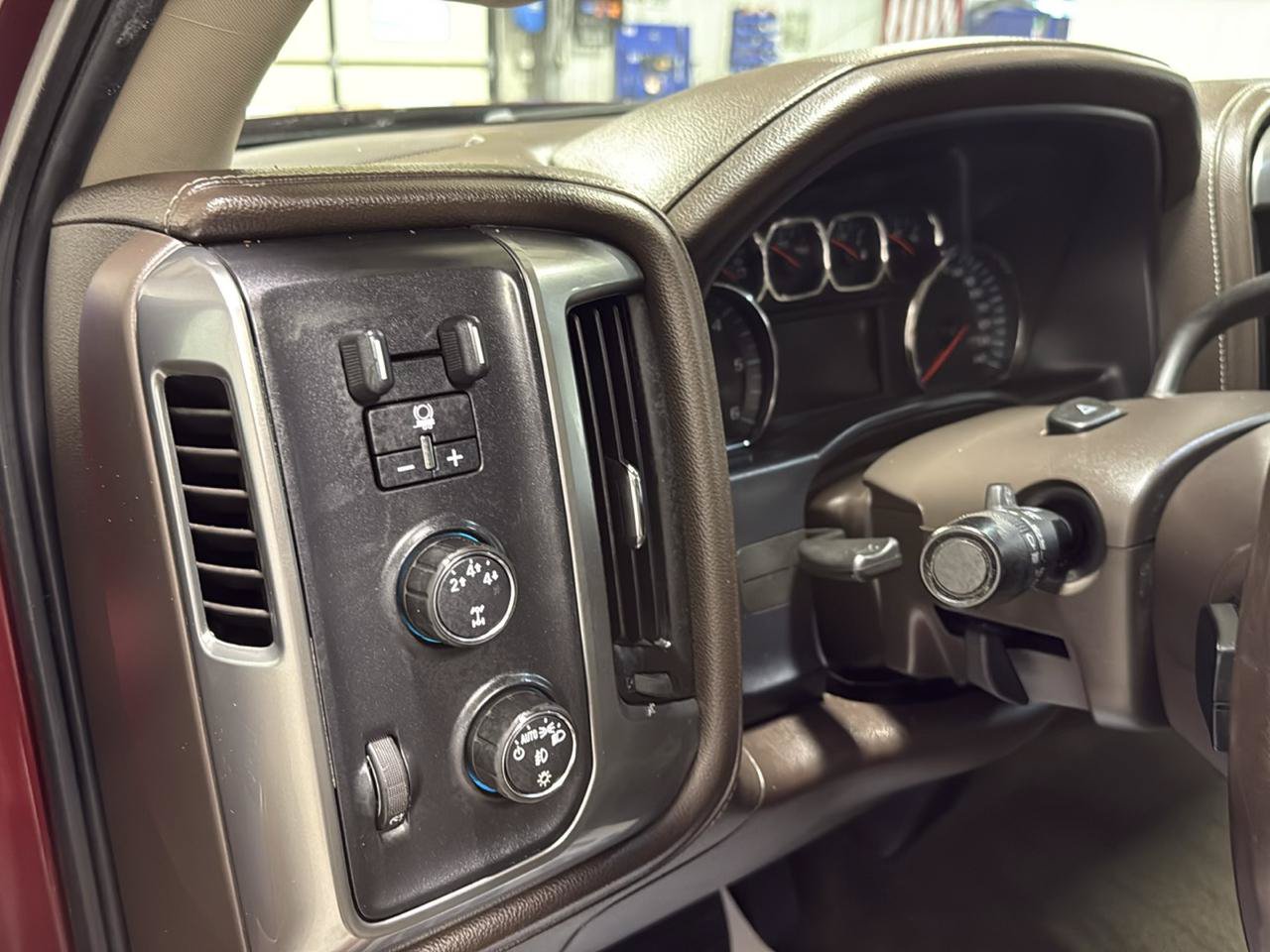 Used 2016 Chevrolet Silverado 2500 LTZ w/ LTZ Plus Package AWD/4WD image 10