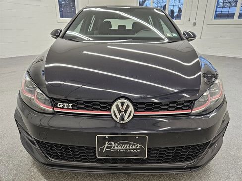 Used 2018 Volkswagen GTI SE w/ SE Leather Package FWD image 2