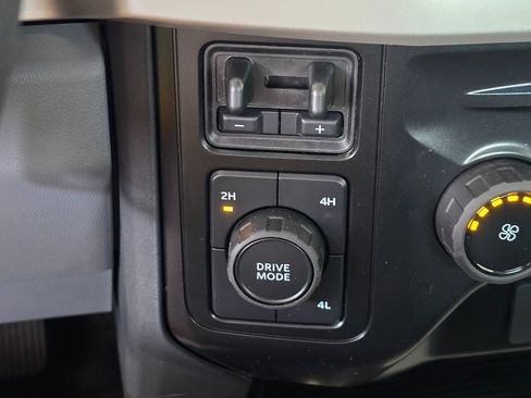 New 2025 Ford F450 XLT image 13