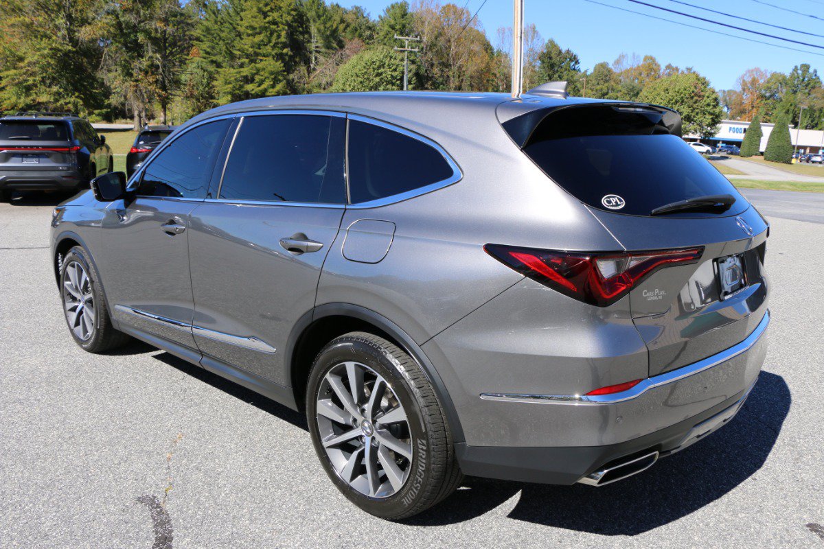 Used 2026 Acura MDX w/ Technology Package FWD image 3