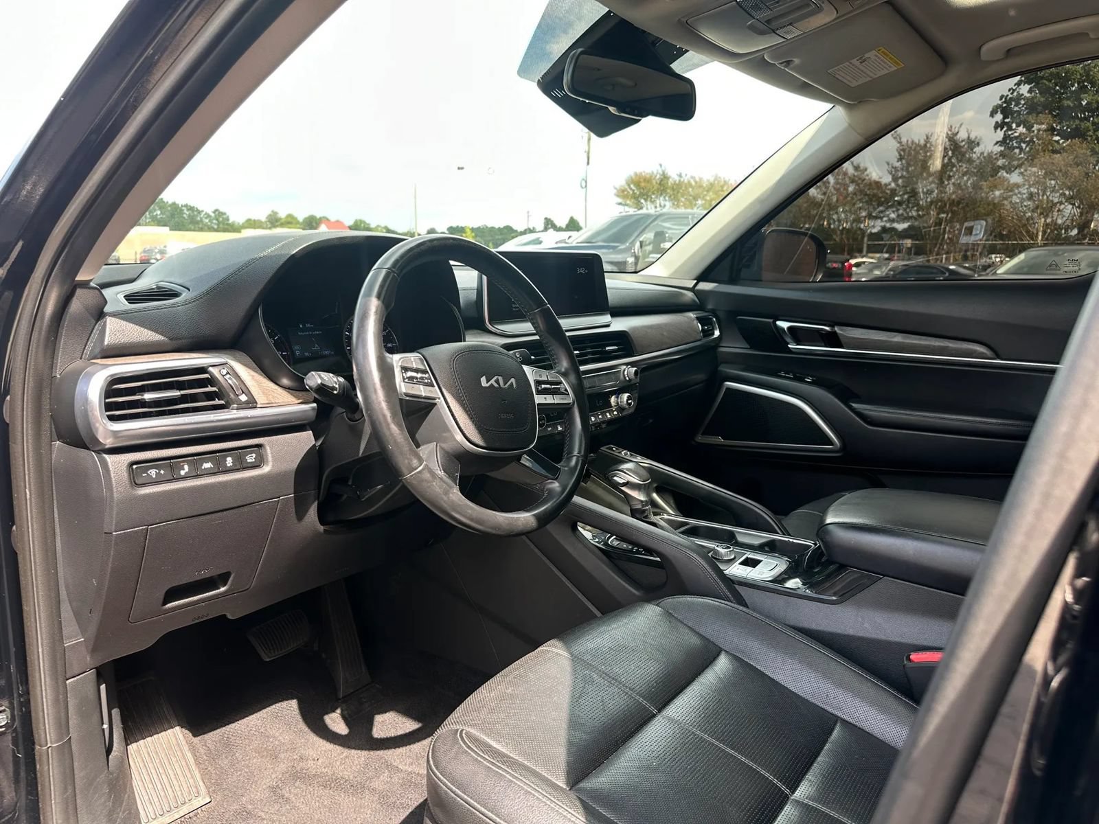 Used 2022 Kia Telluride EX FWD image 9