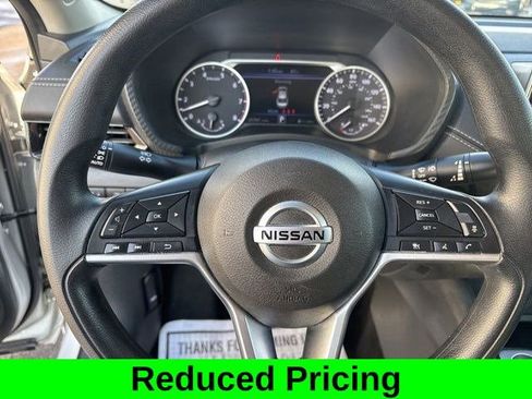 Used 2023 Nissan Sentra SV image 16