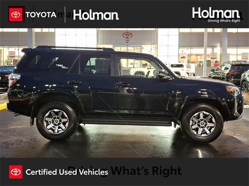 Certified 2024 Toyota 4Runner TRD Off-Road Premium image 1