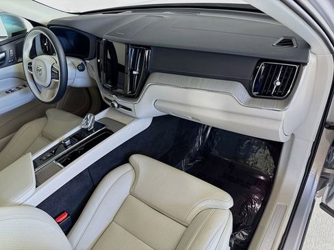 Certified 2023 Volvo XC60 B6 Ultimate image 30