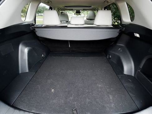 Used 2022 Toyota RAV4 XLE image 31