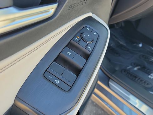 New 2026 Nissan Sentra SL w/ Floor Mat Package FWD image 14