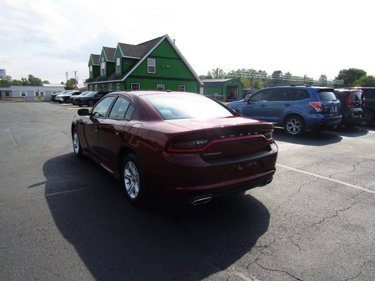 Used 2020 Dodge Charger SXT w/ Leather Interior Group RWD image 5
