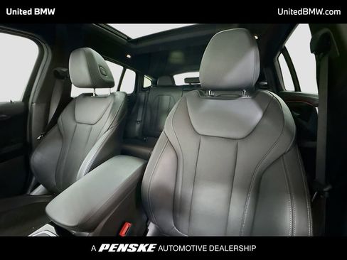 Used 2025 BMW X4 M40i image 5