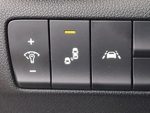 Used 2022 Kia Sportage Nightfall Edition FWD image 23