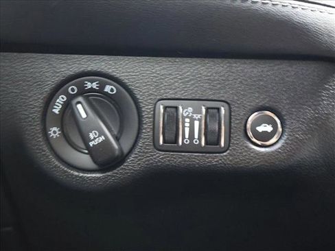 Used 2020 Dodge Challenger R/T Scat Pack w/ Plus Package RWD image 16
