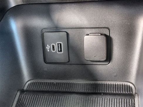 New 2026 Ford Explorer Active image 32