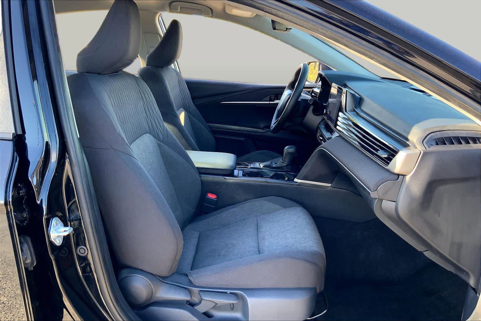 Certified 2025 Toyota Camry LE FWD image 9