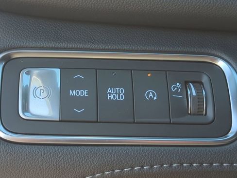 New 2026 Buick Enclave Avenir w/ Super Cruise Package FWD image 17