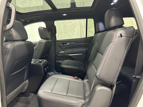 Used 2025 Chevrolet Traverse Z71 w/ Driver Confidence Package AWD/4WD image 42