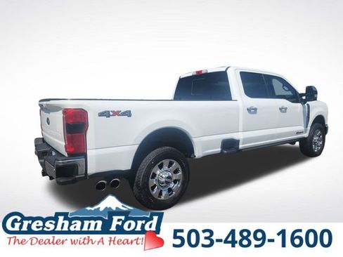 Used 2024 Ford F350 Lariat w/ Lariat Ultimate Package AWD/4WD image 12