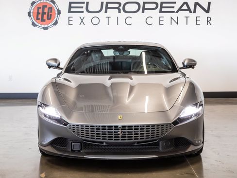 Used 2021 Ferrari Roma RWD image 3