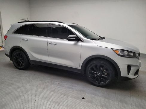 Used 2019 Kia Sorento S AWD/4WD image 11