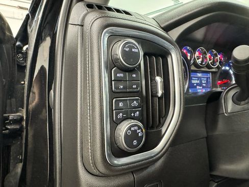 Used 2021 Chevrolet Silverado 1500 RST w/ Convenience Package II AWD/4WD image 8