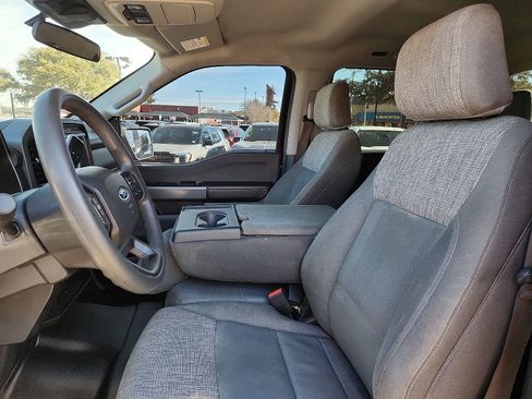 Used 2022 Ford F150 XLT image 12