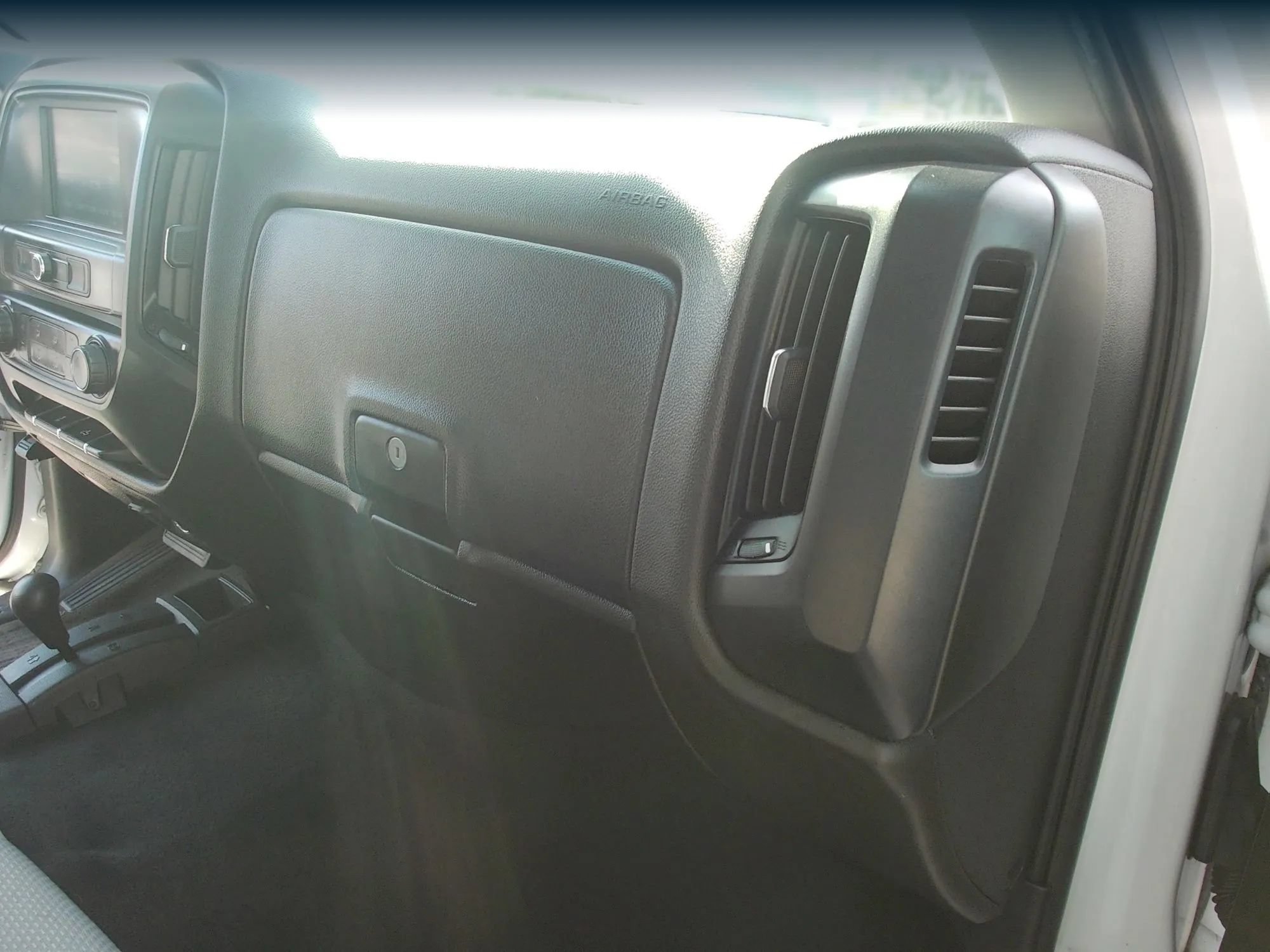 Used 2019 Chevrolet Silverado 1500 Custom w/ Custom Convenience Package AWD/4WD image 35