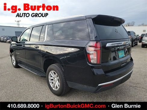 Used 2022 Chevrolet Suburban LT image 4