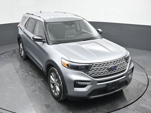Used 2022 Ford Explorer Limited w/ Equipment Group 301A image 42