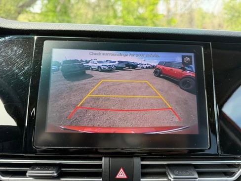 Used 2022 Kia Niro LXS FWD image 14