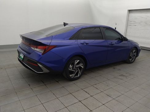 Used 2025 Hyundai Elantra Sport FWD image 10