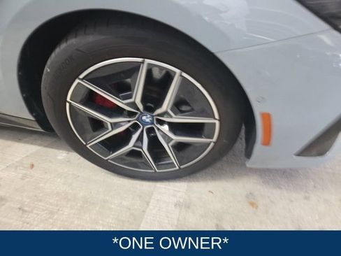 Used 2024 BMW i5 eDrive40i w/ Executive Package RWD image 3