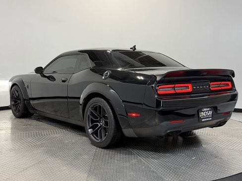 Used 2019 Dodge Challenger SRT Hellcat Redeye image 6