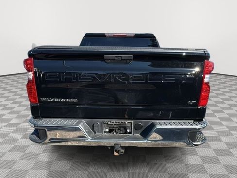 Used 2022 Chevrolet Silverado 1500 LT image 4