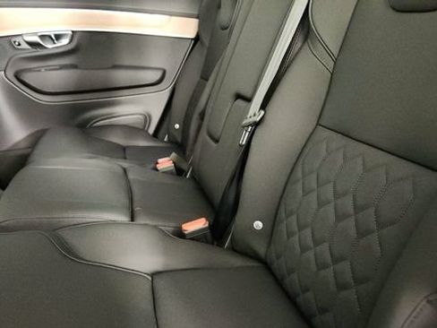 New 2026 Volvo XC90 B6 Plus w/ Protection Package Premier AWD/4WD image 29