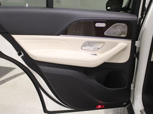 Certified 2024 Mercedes-Benz GLE 450e 4MATIC image 30